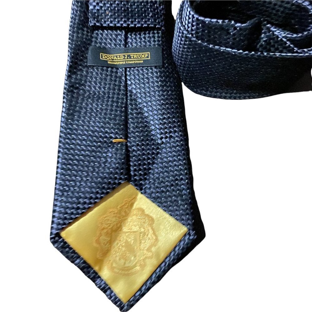 Donald J. Trump Mens Necktie Blue Geometric Woven Hand Made Signature Collection - Picture 8 of 9